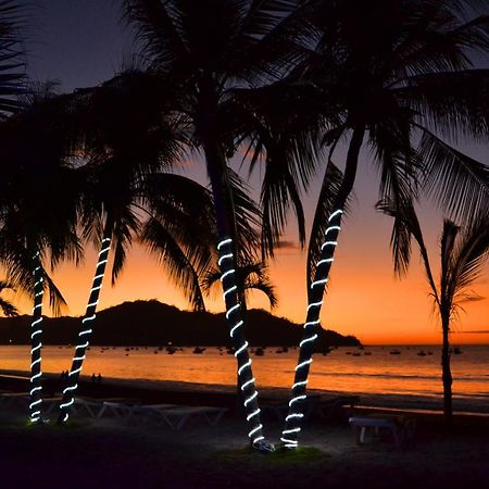 Café de Playa beach front suites Coco Exterior foto