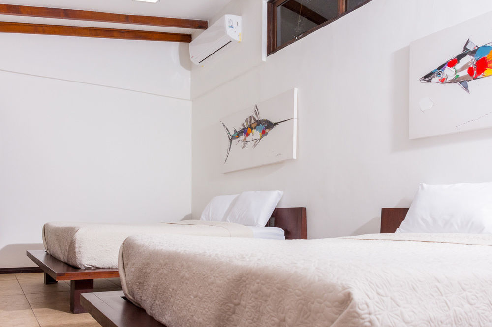 Café de Playa beach front suites Coco Exterior foto